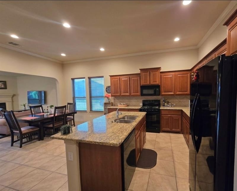 9265 Flying Eagle Lane, Fort Worth TX 76131 - Photo 5