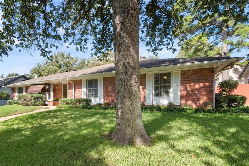 7313 Madeira Drive, Fort Worth TX 76112 - Photo 2