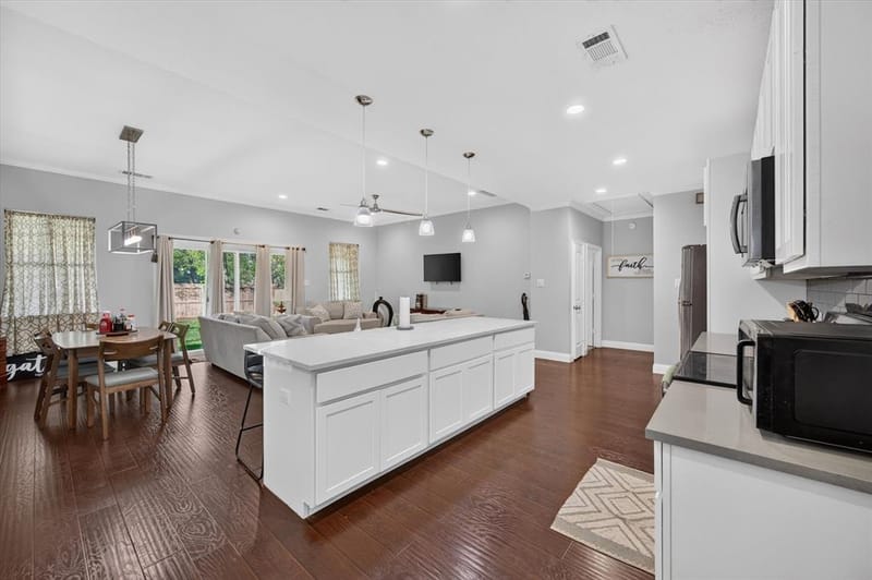 701 Atlanta Street, Fort Worth TX 76104 - Photo 6