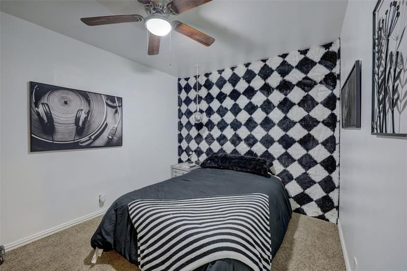 901 Elizabeth Boulevard, Granbury TX 76048 - Photo 26