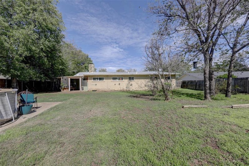 901 Elizabeth Boulevard, Granbury TX 76048 - Photo 39