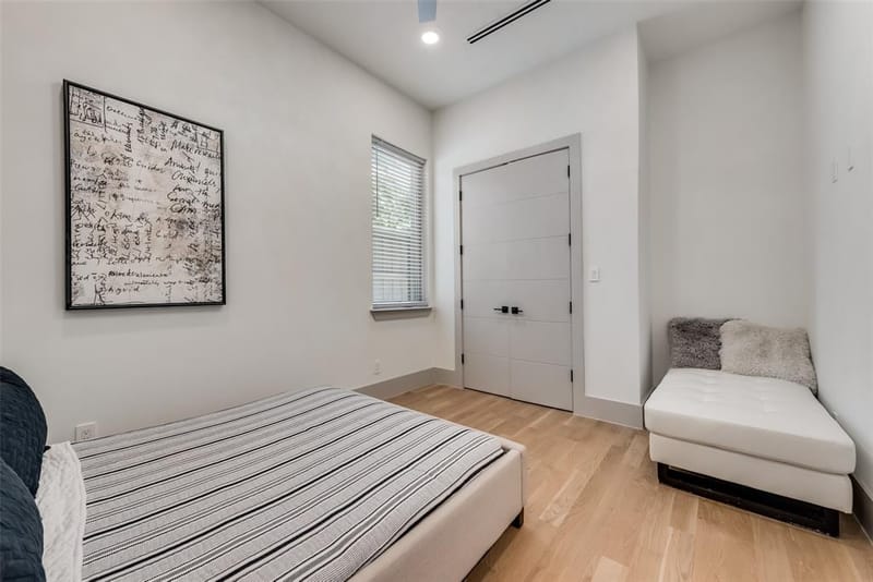 4528 W Amherst Avenue, Dallas TX 75209 - Photo 22