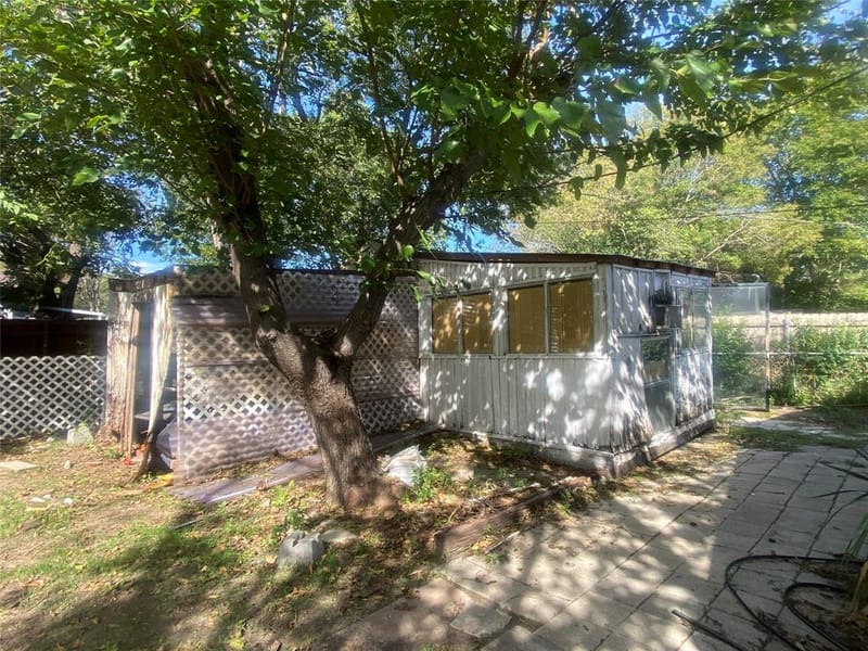 2721 Ridgewood Street, Irving TX 75062 - Photo 21