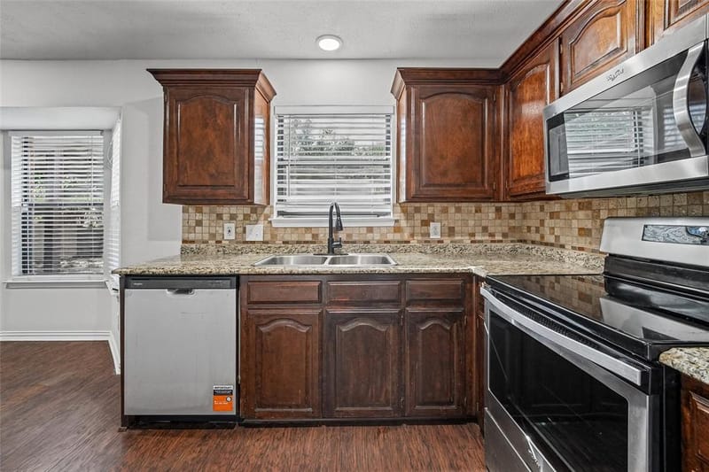 7929 Sunrise Drive, Watauga TX 76148 - Photo 6