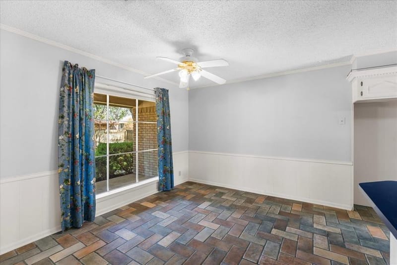 1300 Lexington Drive, Corsicana TX 75110 - Photo 15