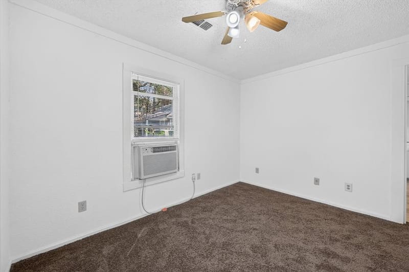 6029 Rich Street, Fort Worth TX 76112 - Photo 12