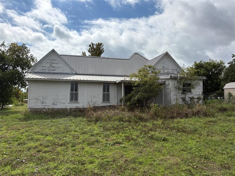 104 A E North Street, Hico TX 76457 - Photo 6