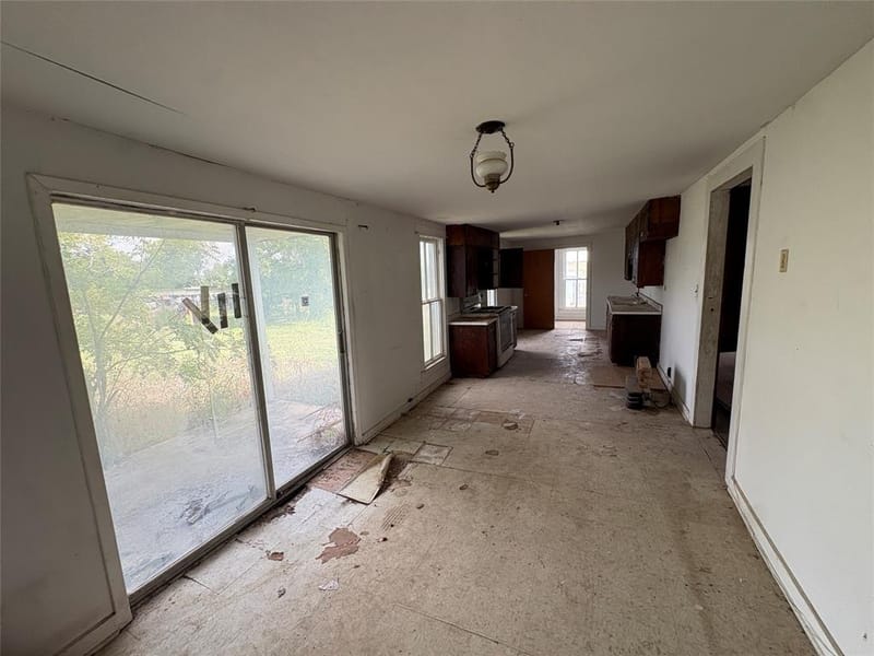 104 A E North Street, Hico TX 76457 - Photo 13