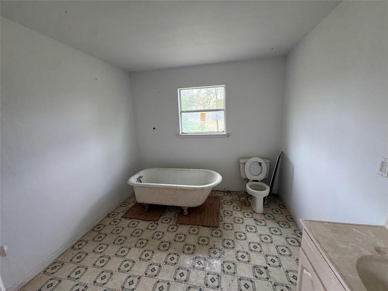 104 A E North Street, Hico TX 76457 - Photo 12