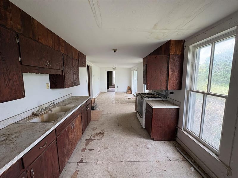 104 A E North Street, Hico TX 76457 - Photo 14