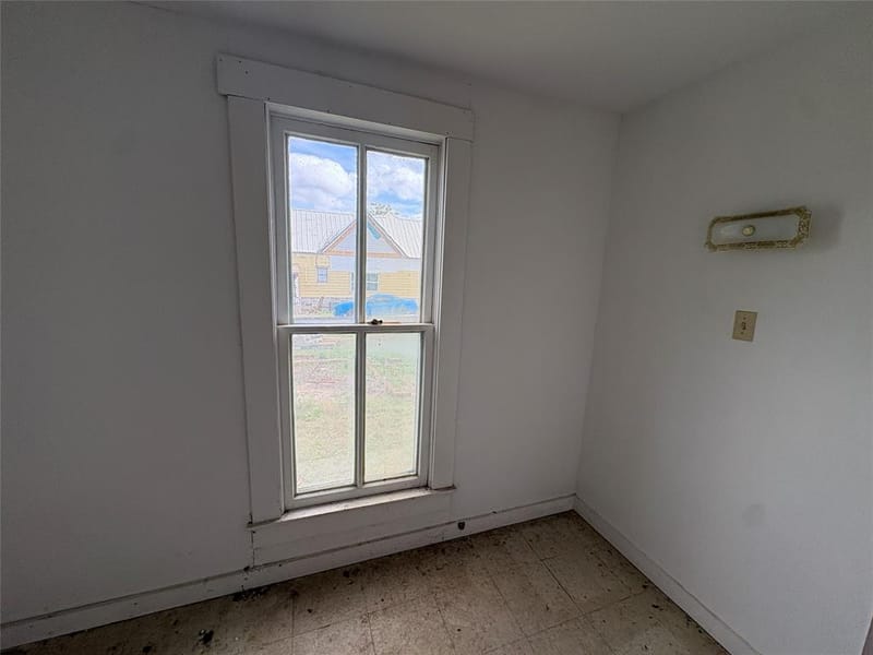 104 A E North Street, Hico TX 76457 - Photo 15
