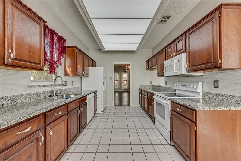 7400 Bear Lake Drive, Fort Worth TX 76137 - Photo 17