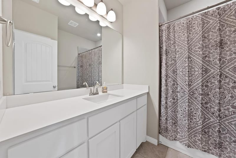 1039 Northern Oaks Court, Springtown TX 76082 - Photo 30