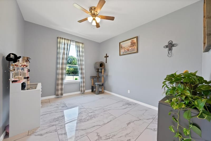 1039 Northern Oaks Court, Springtown TX 76082 - Photo 29