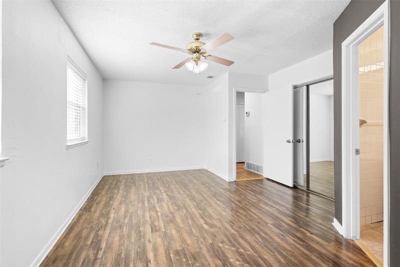 1826 Cunningham Street, Irving TX 75062 - Photo 12