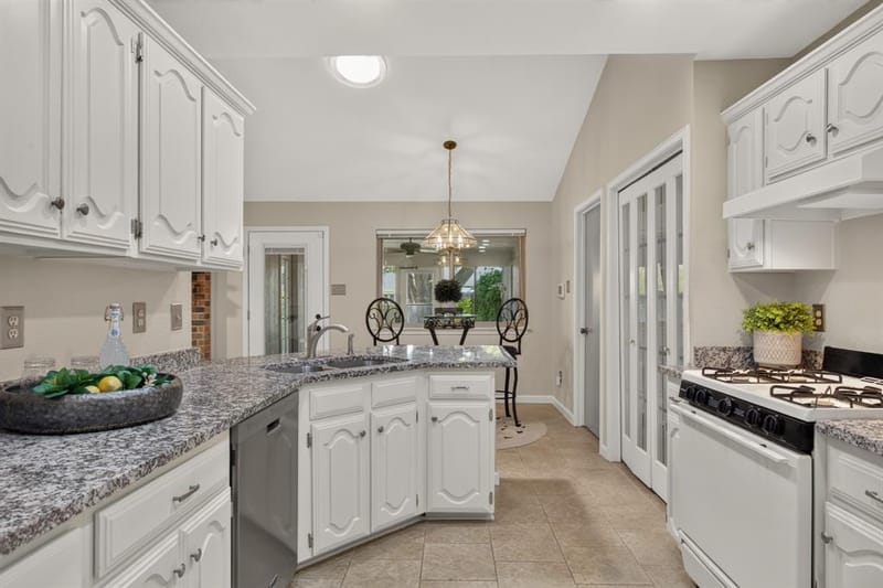 1750 Sterling Lane, Lewisville TX 75067 - Photo 13