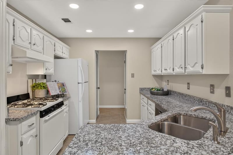 1750 Sterling Lane, Lewisville TX 75067 - Photo 14