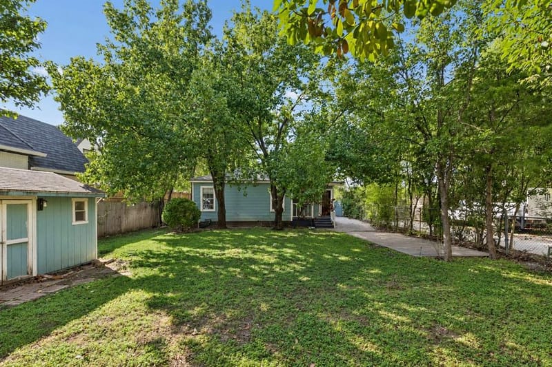 4286 S Cresthaven Road, Dallas TX 75209 - Photo 30