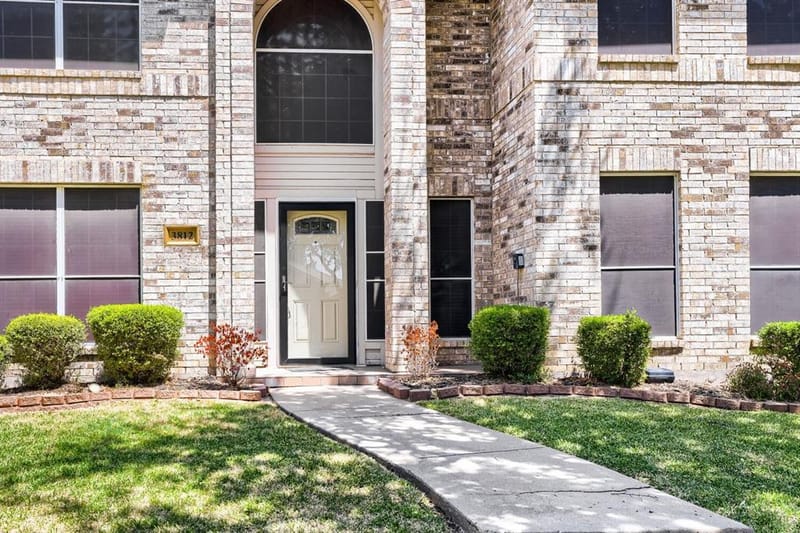 3812 Red Oak Trail, The Colony TX 75056 - Photo 3