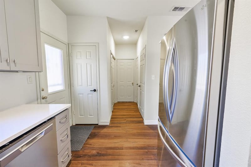 1332 Grigsby Avenue, Dallas TX 75204 - Photo 12