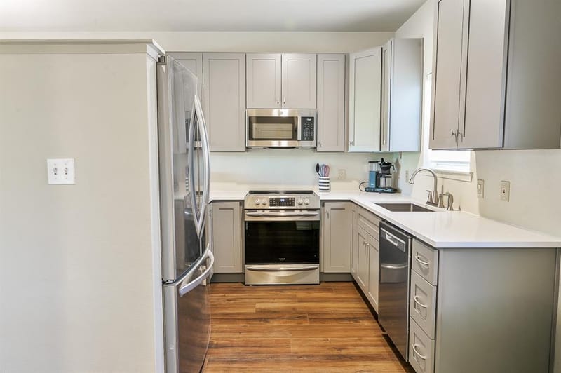 1332 Grigsby Avenue, Dallas TX 75204 - Photo 9
