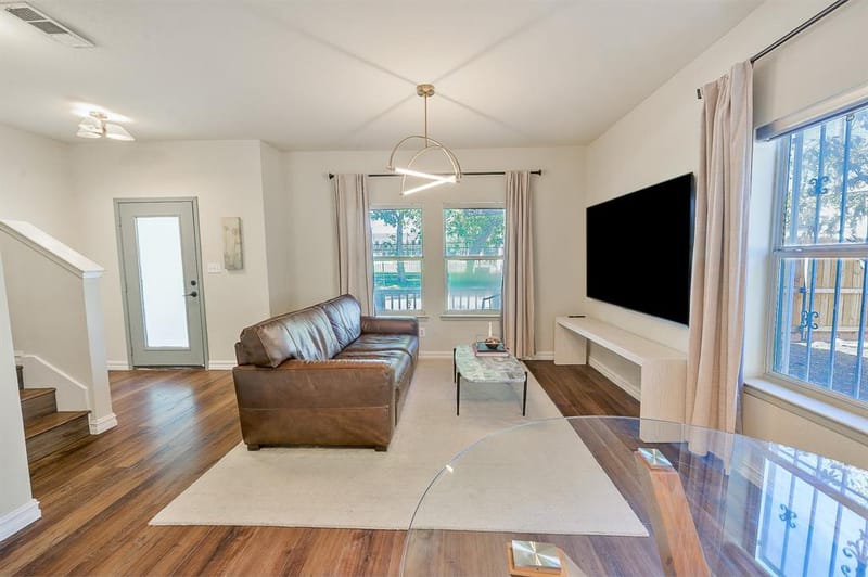 1332 Grigsby Avenue, Dallas TX 75204 - Photo 4
