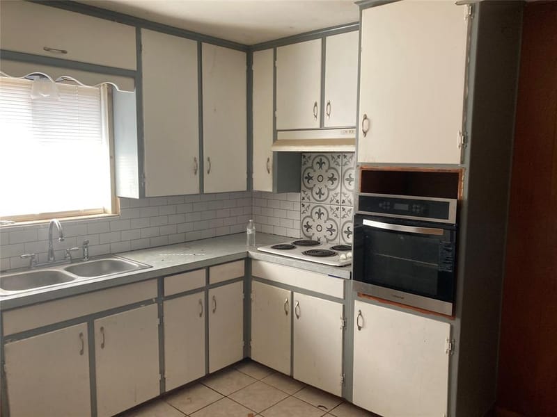 1241 Valentine Street, Hurst TX 76053 - Photo 10