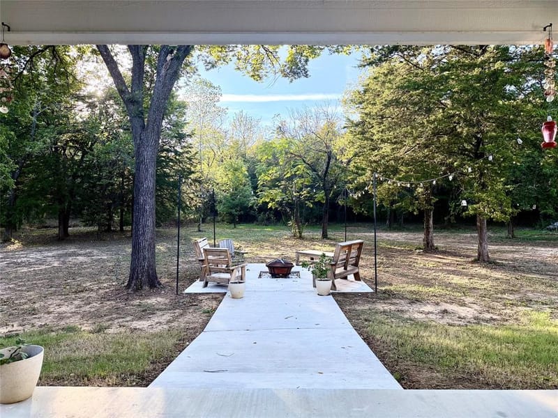 522 S Eastern Street, Keene TX 76031 - Photo 29