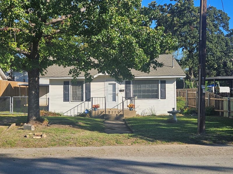 4117 Parrish Road, Haltom City TX 76117
