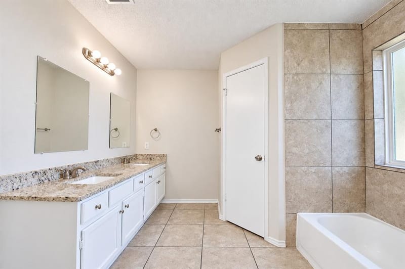3018 Meadow Creek Court, Grand Prairie TX 75052 - Photo 16