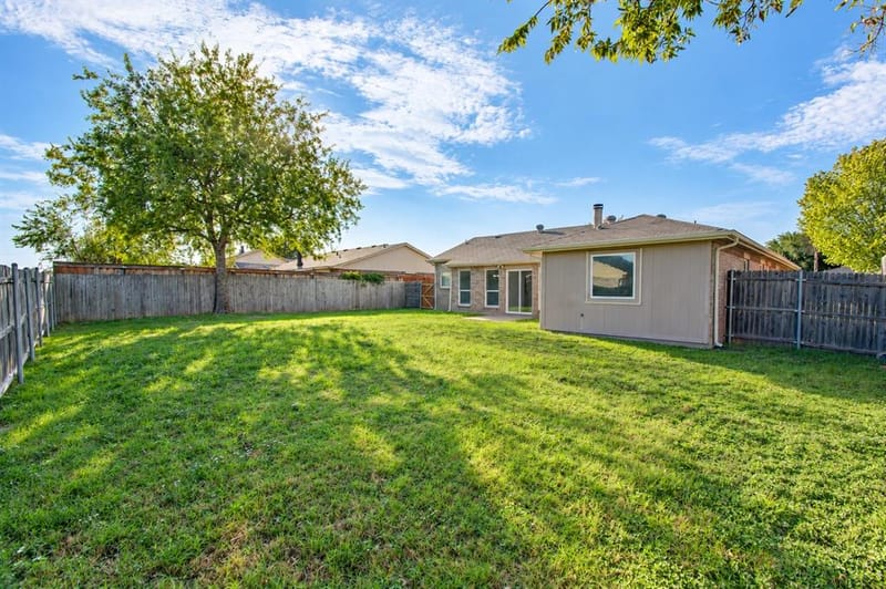 3018 Meadow Creek Court, Grand Prairie TX 75052 - Photo 24