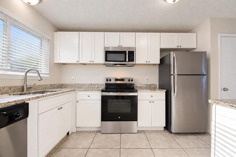 3018 Meadow Creek Court, Grand Prairie TX 75052 - Photo 10