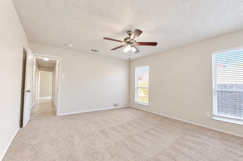 3018 Meadow Creek Court, Grand Prairie TX 75052 - Photo 14