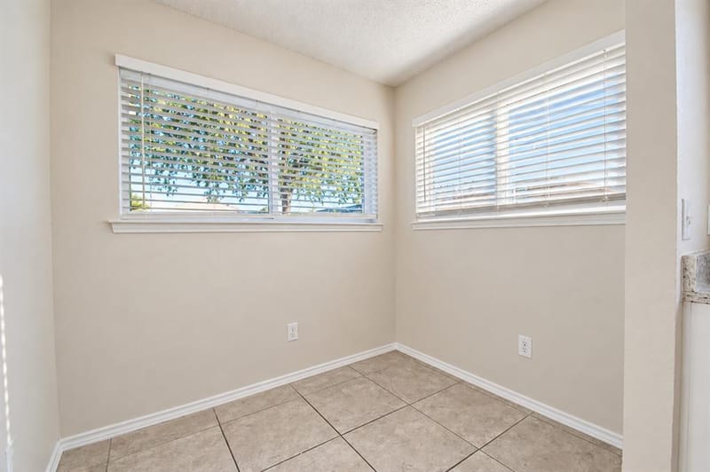 3018 Meadow Creek Court, Grand Prairie TX 75052 - Photo 11