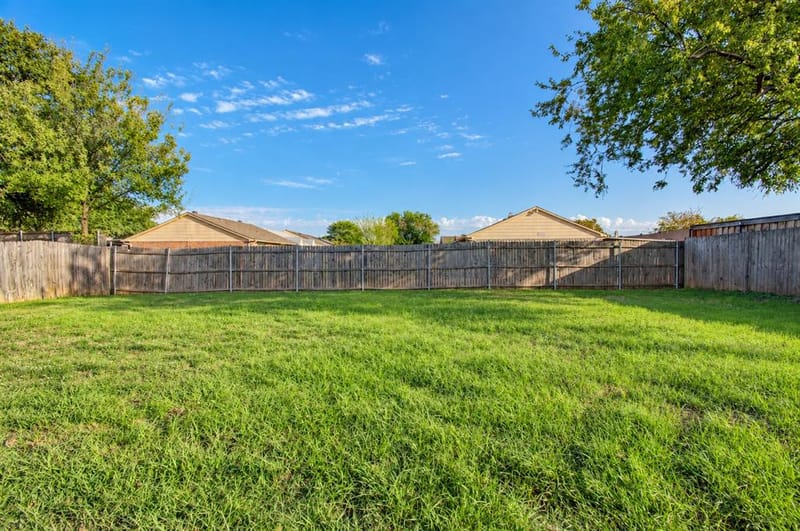 3018 Meadow Creek Court, Grand Prairie TX 75052 - Photo 21