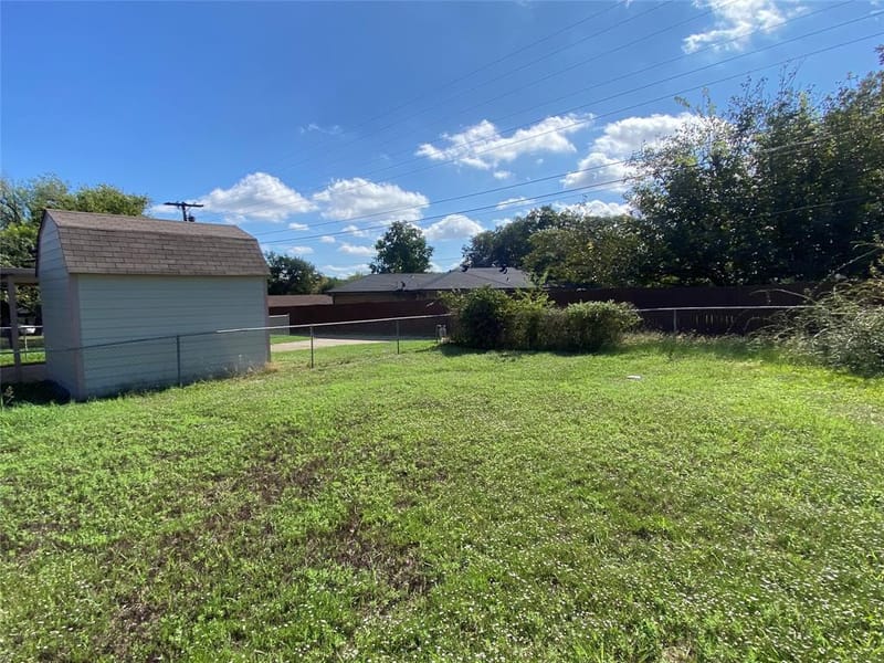 308 Valleyglen Drive, DeSoto TX 75115 - Photo 22