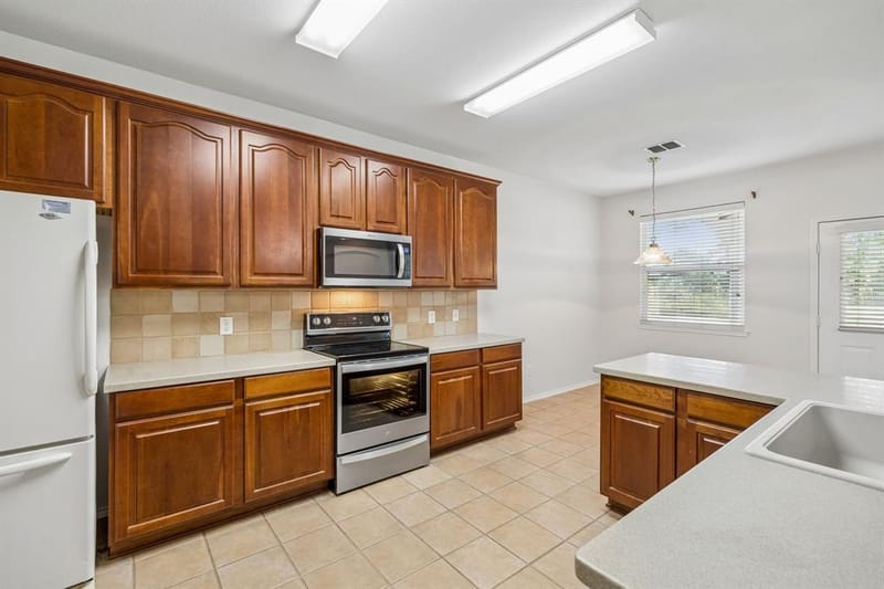 16101 Cowboy Trail, Fort Worth TX 76247 - Photo 7