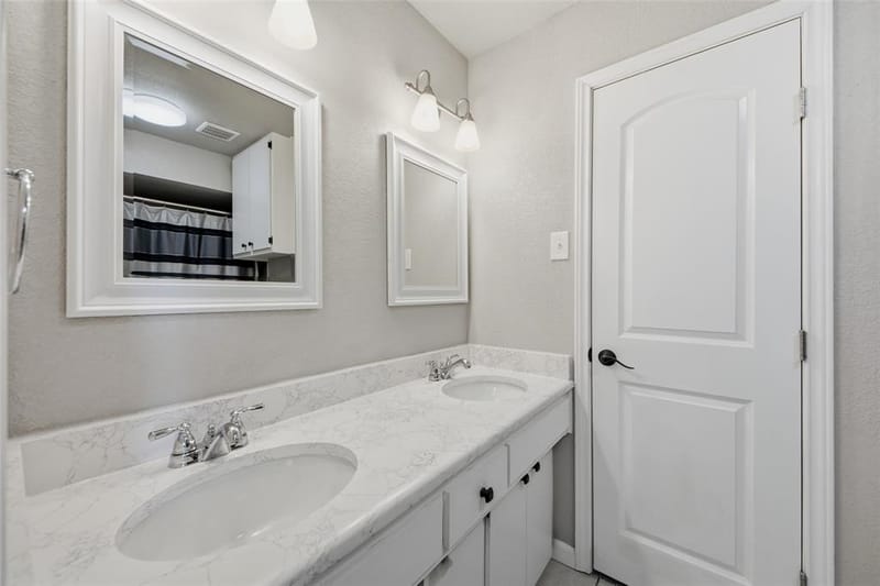 1919 Camden Way, Carrollton TX 75007 - Photo 14