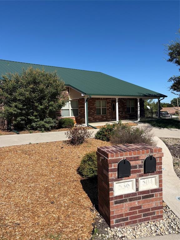 504 Balboa Drive E, Runaway Bay TX 76426