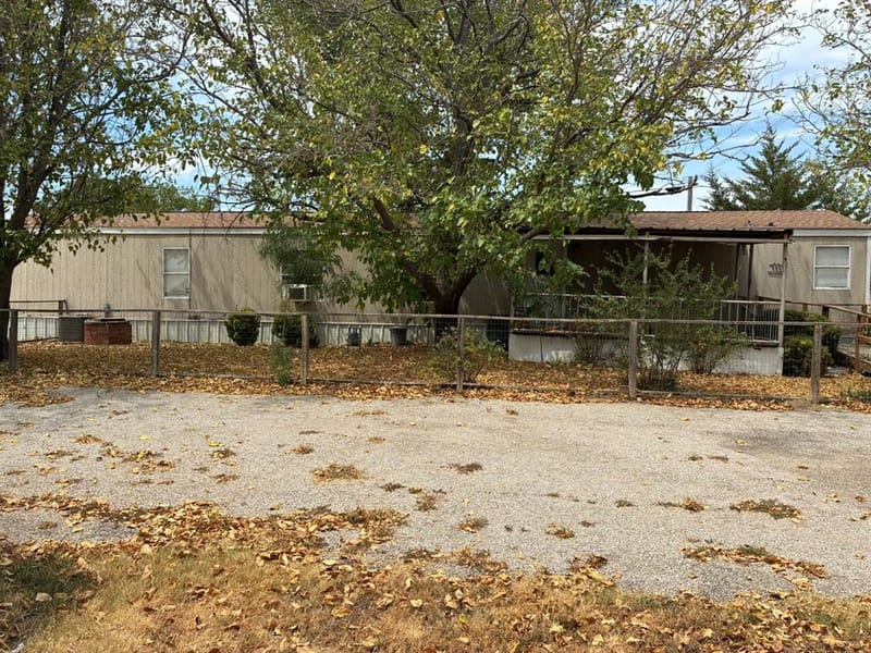 102 S Houston Street, Millsap TX 76066