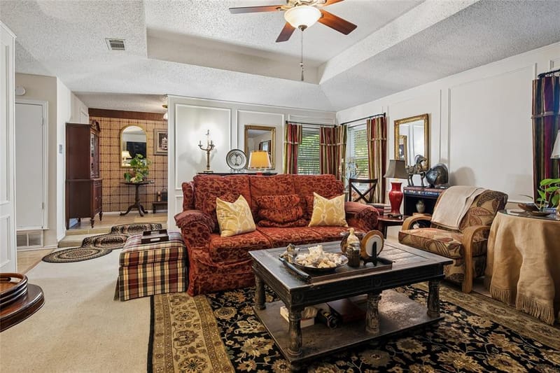 3913 Nancy Jane Circle, Rowlett TX 75088 - Photo 2
