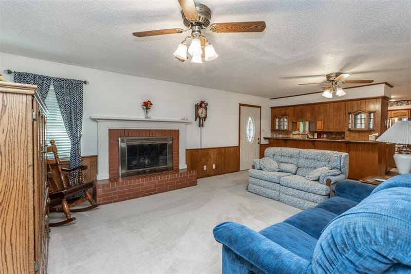 1912 Cypress Court, Gainesville TX 76240 - Photo 4