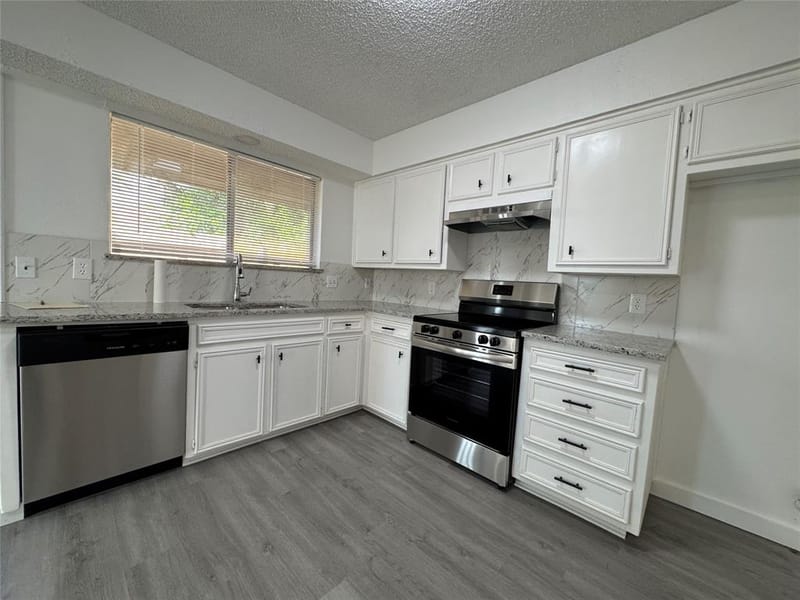 1029 Fox River Lane, Fort Worth TX 76120 - Photo 13