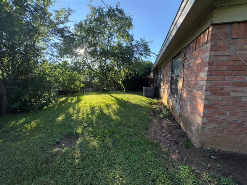 1029 Fox River Lane, Fort Worth TX 76120 - Photo 35