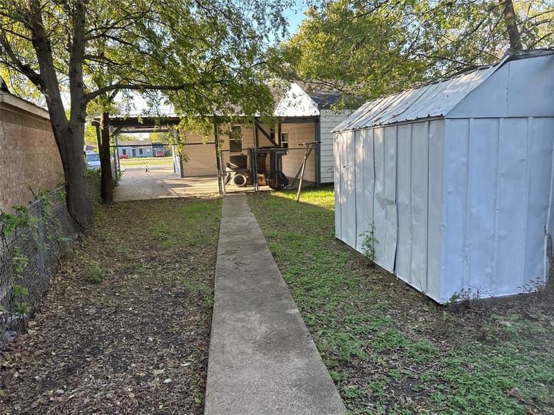 6403 Military Parkway, Dallas TX 75227 - Photo 13