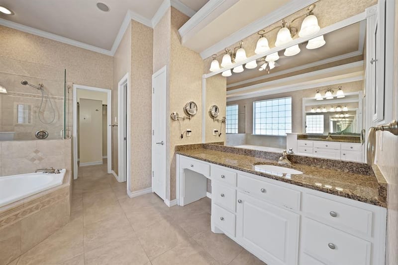 1001 Tennison Drive, Euless TX 76039 - Photo 13