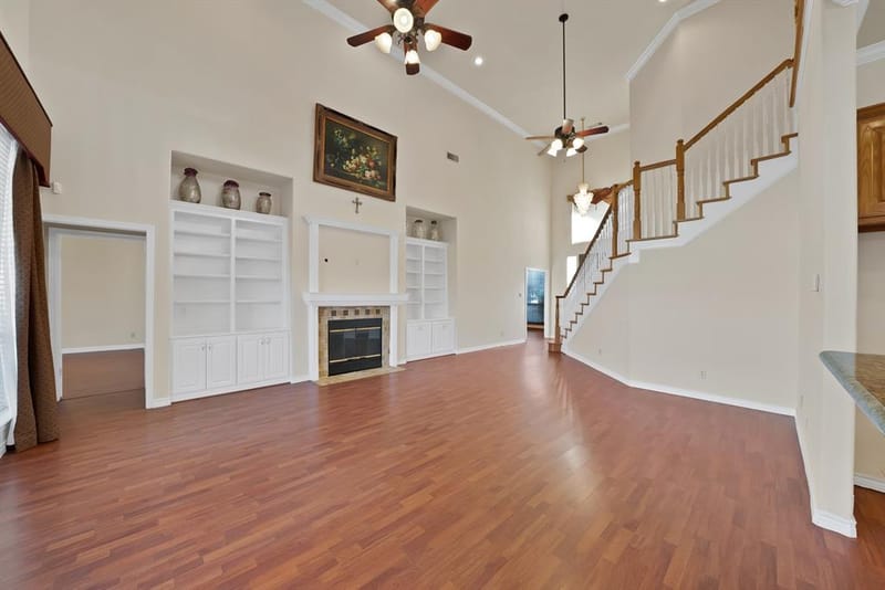 1001 Tennison Drive, Euless TX 76039 - Photo 3