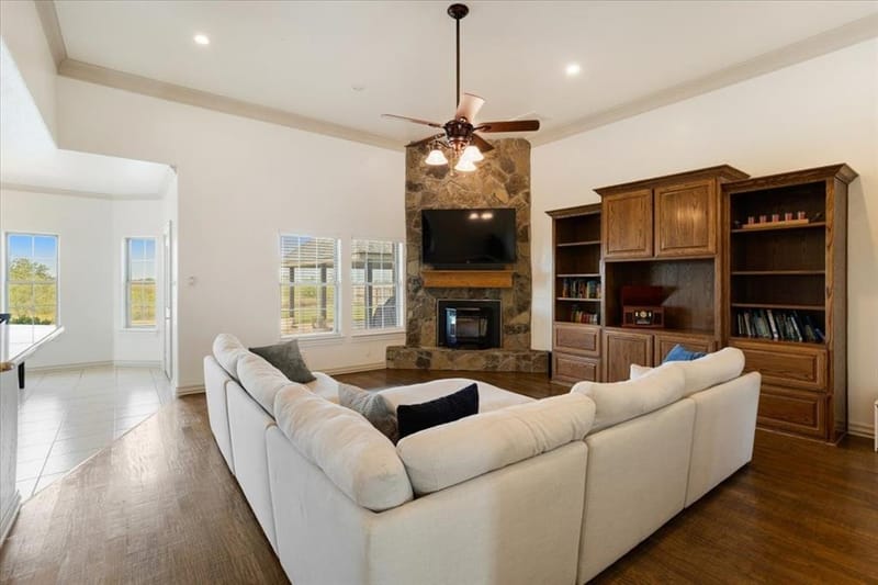 203 Frio Street, Bells TX 75414 - Photo 6
