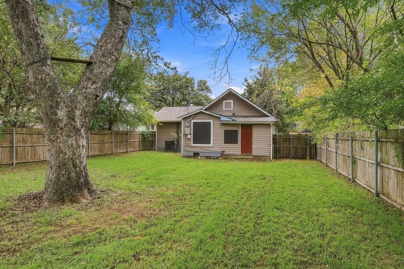 111 W Heron Street, Denison TX 75021 - Photo 27