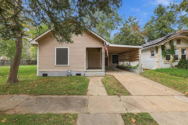 111 W Heron Street, Denison TX 75021 - Photo 28